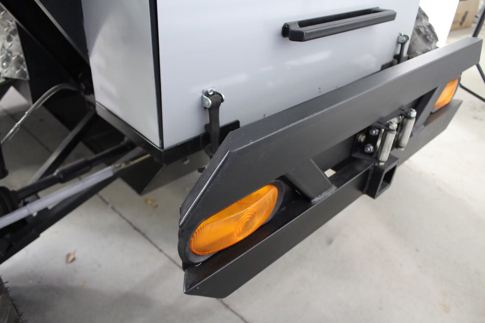 Enabler 2.0 front turn signal detail